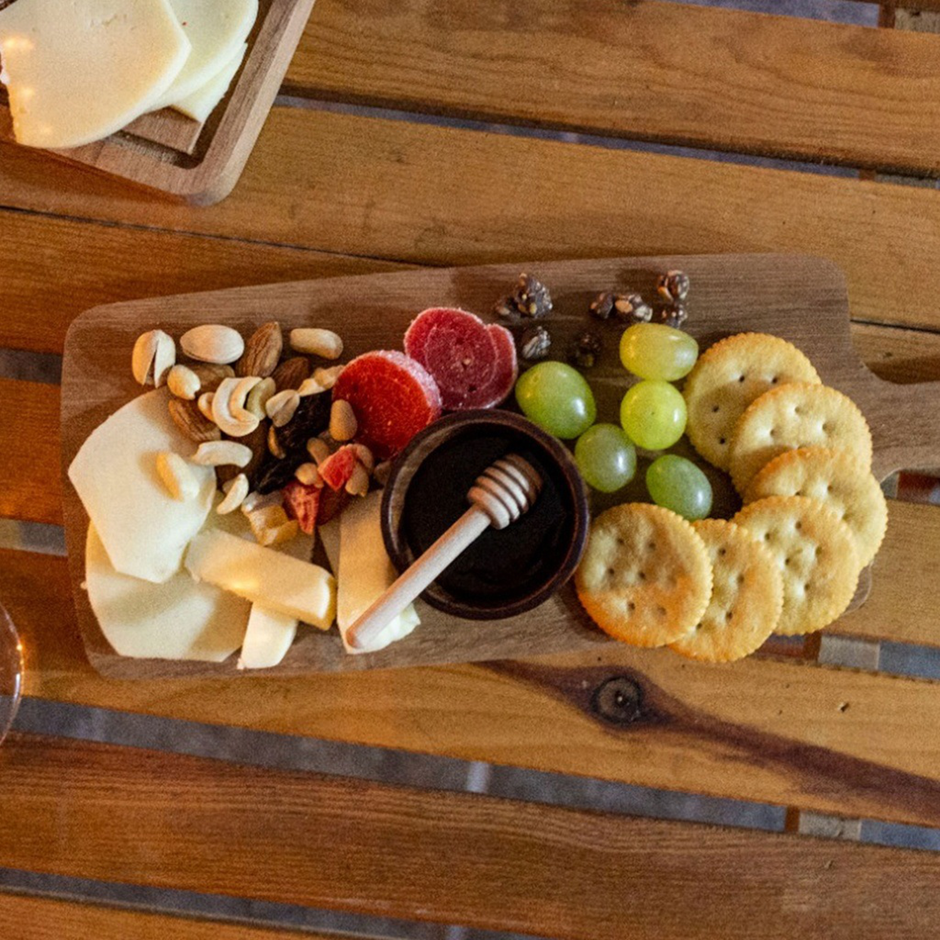 Cheddar tabla para cortar de parota // Outlet - Imagen 2